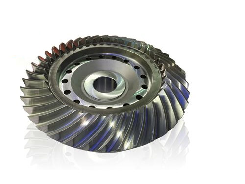 Spiral bevel gears for high-speed trains